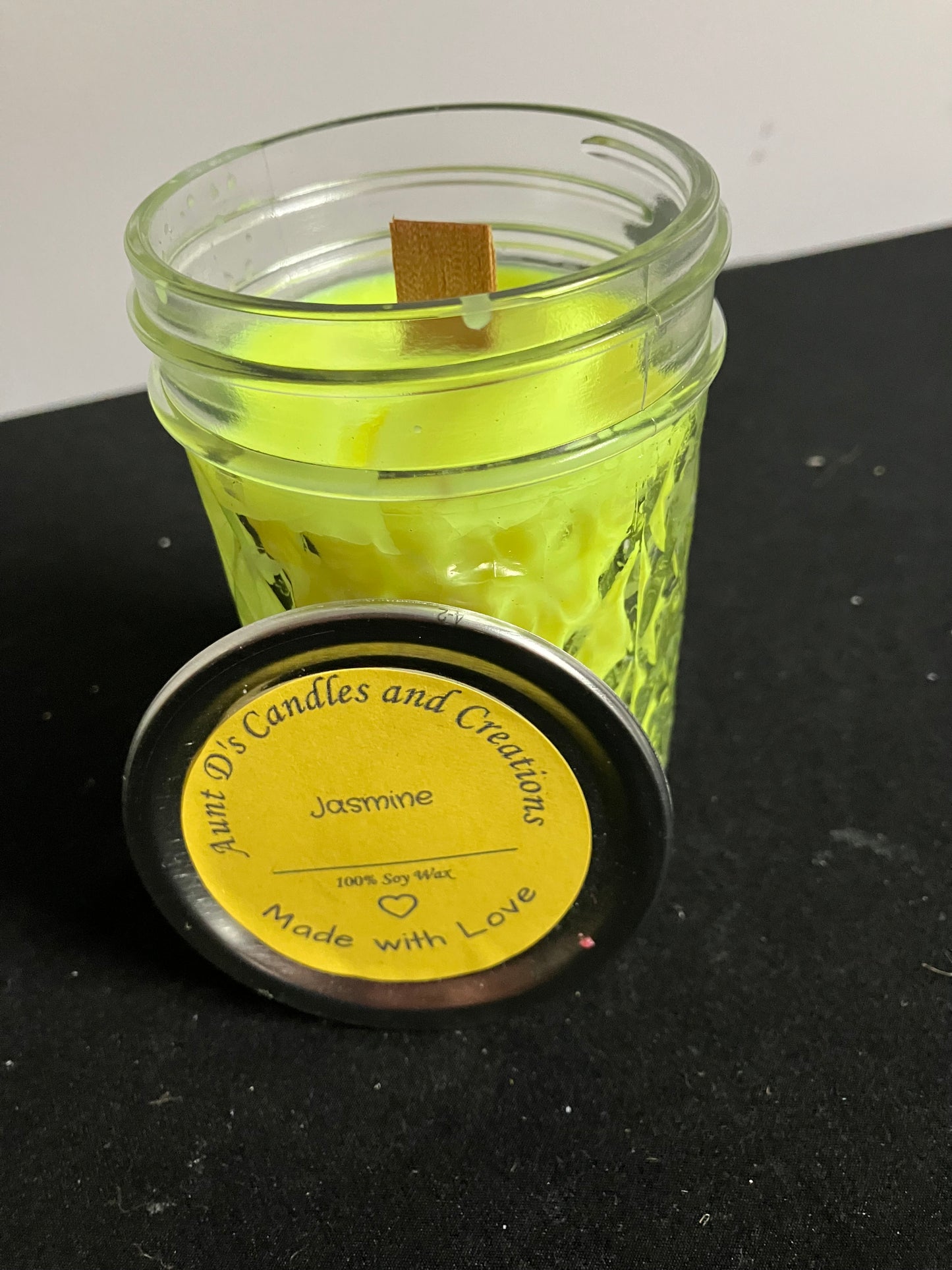 Jasmine scented candle