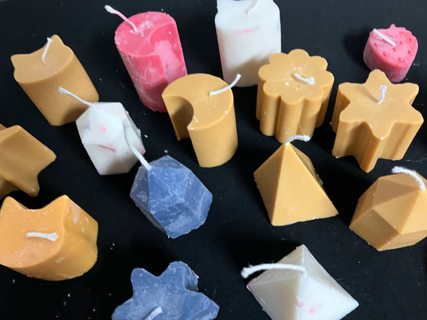 Random pillar candles